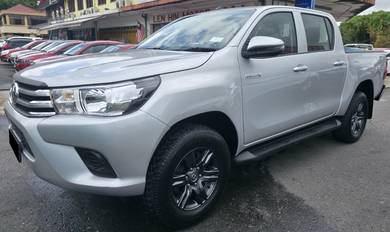 Toyota HILUX D/CAB 2.4 M FL 4WD (MT) (4X4)🩶