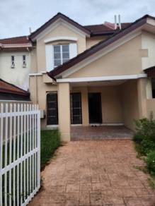 Partially furnished 2 Storey House For Rent @ Emerald Rawang