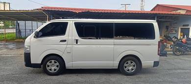 Toyota HIACE 2.5 (M) VIP SEAT AIRCOND BLKG