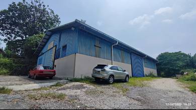 Warehouse(6000sf) To Let at Rawang near Latar Rawang Interchange 