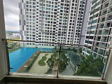 D'Summit Residences @ Kempas Utama With Private Lift