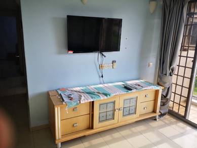 Villa emas fully furnished 1-car park 1000 sqft