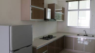 CHEAP! Meridien Residence 1300sf 2 CarPark Fully Furnished Bayan Lepas