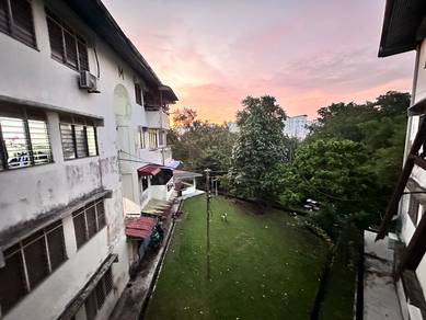 Flat Tmn Perling | High Demand | Corner Lot | 2R1B | Freehold 