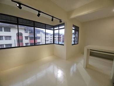 Flat Taman Perling