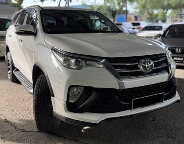 Toyota FORTUNER 2.4 VRZ (A)