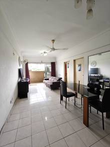 Hot Unit!! Below Market Value!! Good for Stay or Investment!!