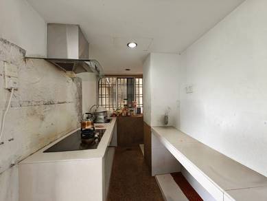 Hot Unit!! Below Market Value!! Good for Stay or Investment!!