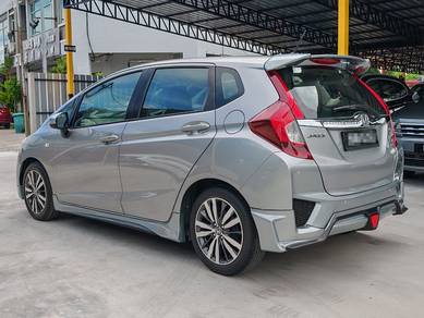Honda JAZZ 1.5 E (A)- 3 YEARS WARRANTY