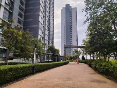 LakeFront Residence