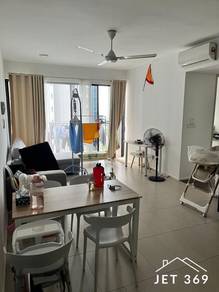 Pool View - Geo@Bukit Rimau Residence With Full furnished Size 875sf