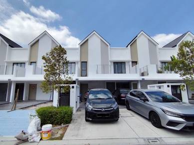 Townhouse-for-sale-Dengkil-Selangor