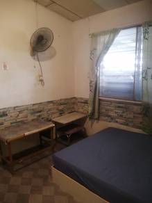 Taman kinamout Luyang Big Room For Rent No Deposit 
