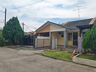 Taman Putri 10, Kulai, Single Storey For Sale, FULL LOAN Unit, Kulai