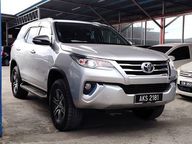 Toyota FORTUNER 2.4 VRZ (A)