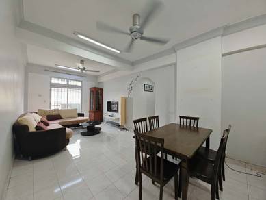 Permas Jaya BAYU PUTERI Apartment 10mins to CIQ Check Point