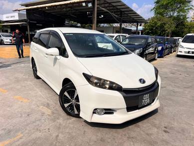 Toyota WISH 1.8 FULL SPEC (AUTO)
