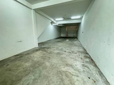 Shop Lot For Rent / Lot Kedai Untuk Di Sewa