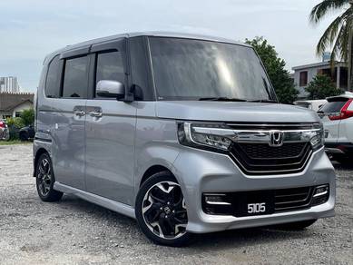 Honda N BOX 660 CUSTOM (A) 64KM HONDA SENSING