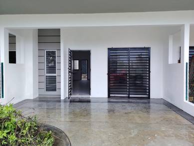 Rumah baru di taman selimdung daun for RENT