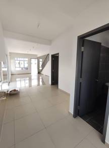 Gelang Patah / Aster Height Corner Lot For Rent