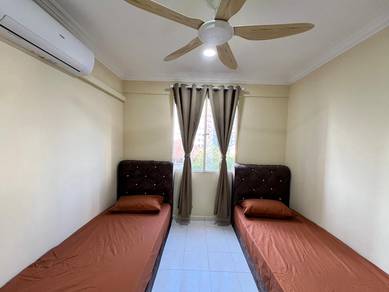 Bilik & Rumah Selesa Perempuan Sharing Dua