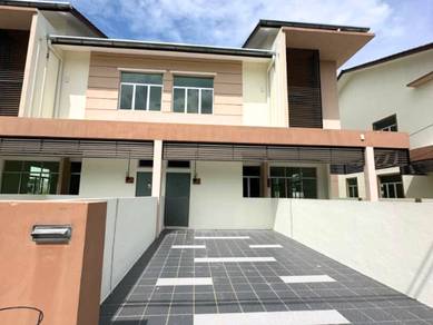 [ Freehold Open Non Bumi Lot ] Townhouse , Taman Mulia , Sitiawan