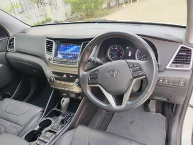 Hyundai TUCSON 2.0 CRDI (A) HIGH SPEC