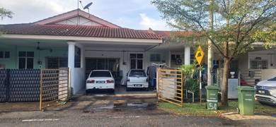 Rumah Teres 1 Tingkat 4 Bilik, Tmn Mentakab Indah,  Mentakab, Pahang.
