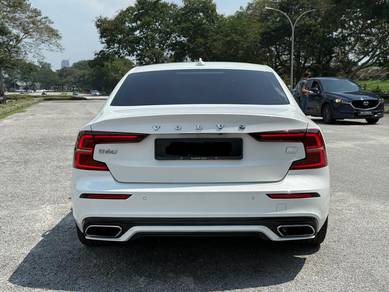 Volvo S60 T8 R-DESIGN 2.0L (A) CAR KING!!!