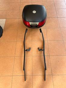 Givi MonoRack Yamaha Y15/LC + Box Givi Tanker