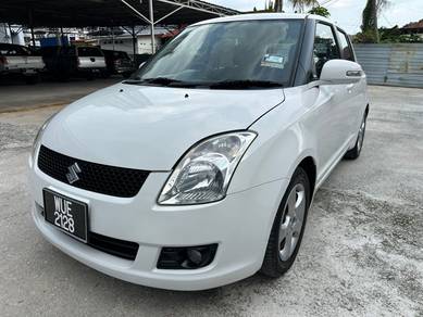 Suzuki SWIFT 1.5 (A) Keyless Ori Cond