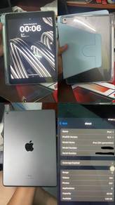 iPad 8th Gen (WiFi, 32GB)