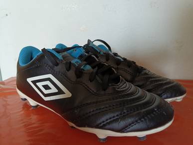 Umbro Tocco Pro FG Football Boots.
