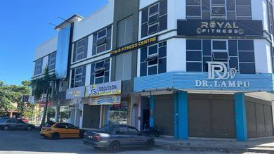 Kuala Kedah Facing Main road Shoplot for rent