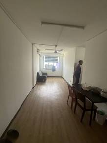 George town Maccallum Sri Saujana Partially Furnished With Carpark