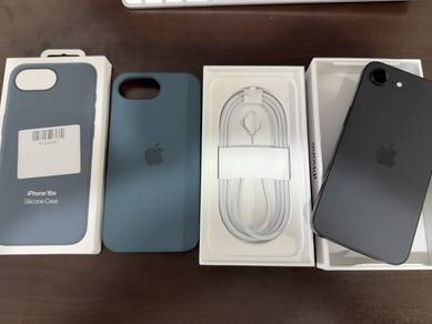 WTS IPHONE 16e 256gb black