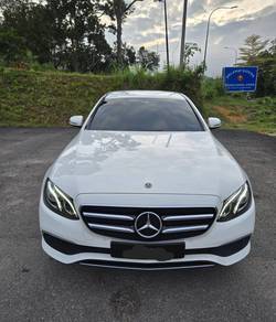 Mercedes Benz E200 2.0 AVANTGARDE (CKD) (A)