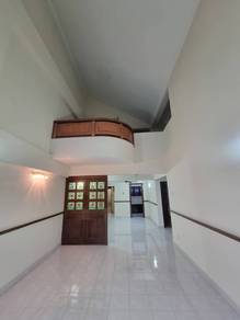 PENT HOUSE FREEHOLD Pines Condo Brickfields KL