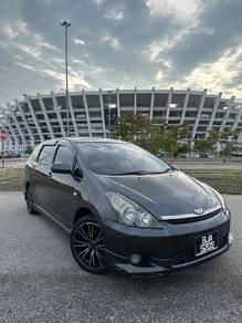 Toyota WISH 1.8 X FACELIFT FWD (A)