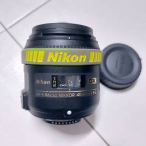 Nikon AF-S DX micro NIKKOR 40mm f/2:8G lens (USED)