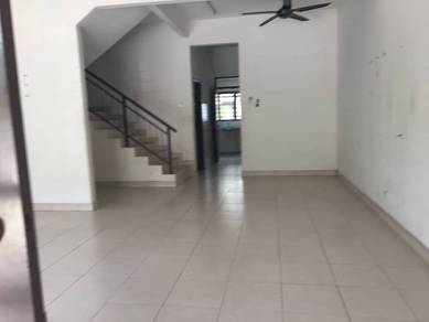 Bandar Puteri Klang d/s terrace to let
