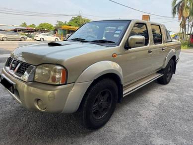Nissan FRONTIER 2.5 GRANROAD (M)