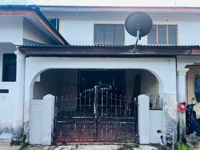 RUMAH TERES 2 TINGKAT  (RENOVATED) MAHKOTA JAYA BATU 11 Kuantan