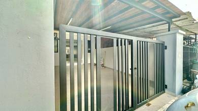 Double Storey Low-Cost @ Renovated & Spacious Move-In Ready , Johor