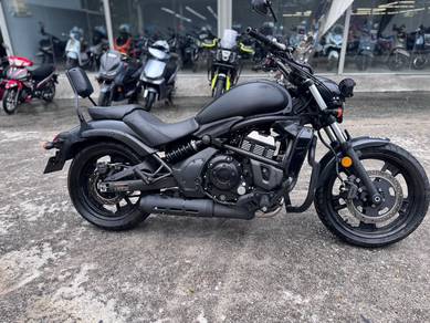 Kawasaki VULCAN 650 S tiptop like new