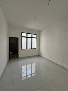 Precinct C3 Bandar Cemerlang|4B+4B|G&G|Partial Furnished|Brand NewUnit