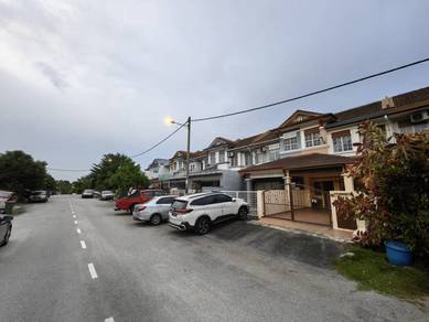 2 Sty Terrace Freehold Renovated Bandar Bukit Puchong