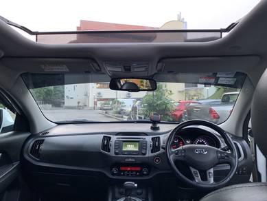 Kia SPORTAGE 2.0  (A) SUNROOF
