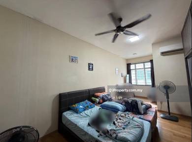 2 Storey Terrace with Roof Top Balcony & 4+1 Bedrooms @ Skudai